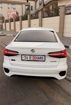 MG 5 Plus